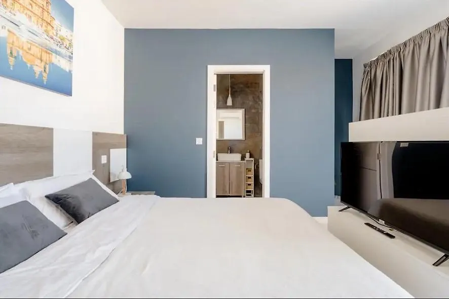 Hammock Vibes Town House Bed & Breakfast Sliema